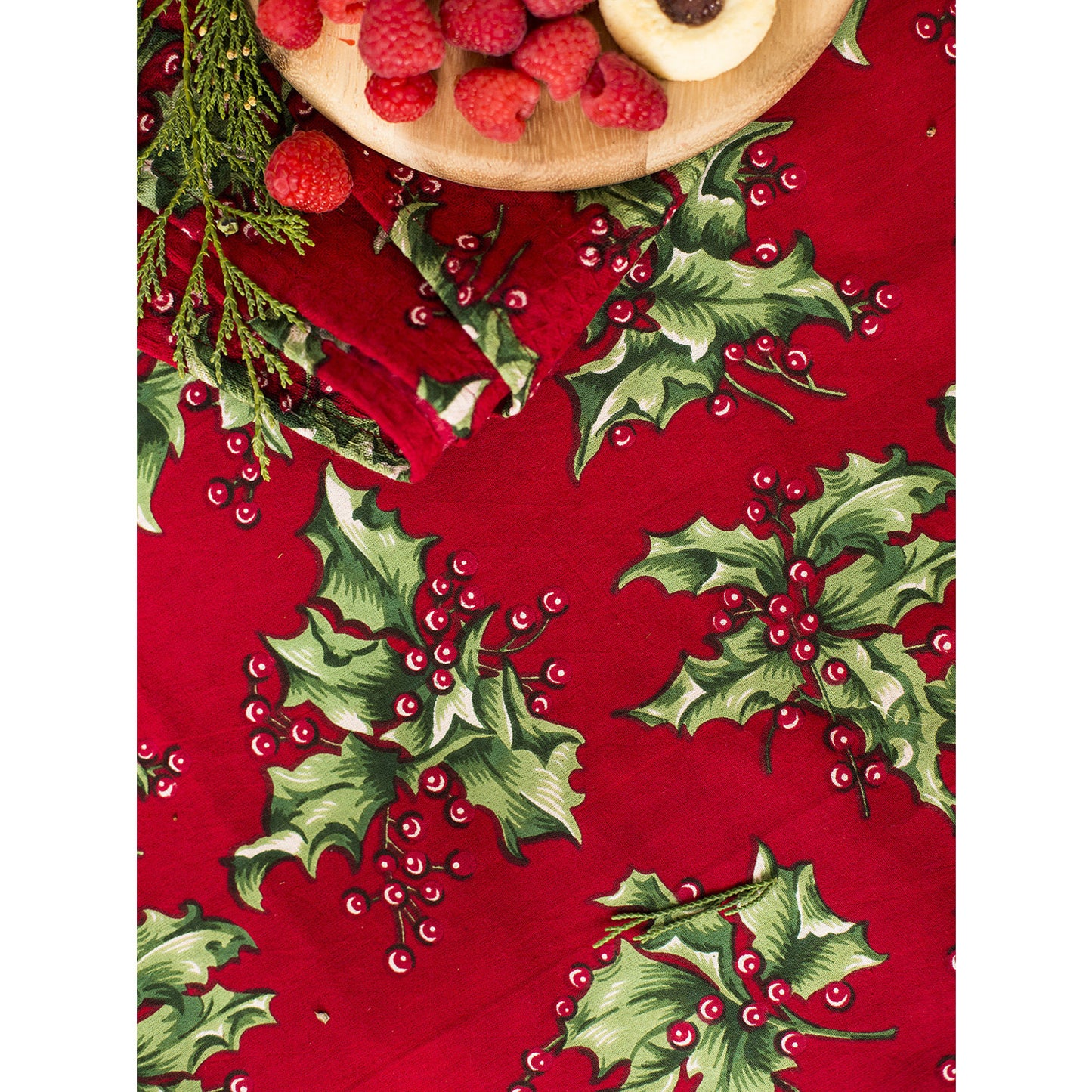 Tablecloth, April Cornell, Holly Red ROUND Tablecloth 88"