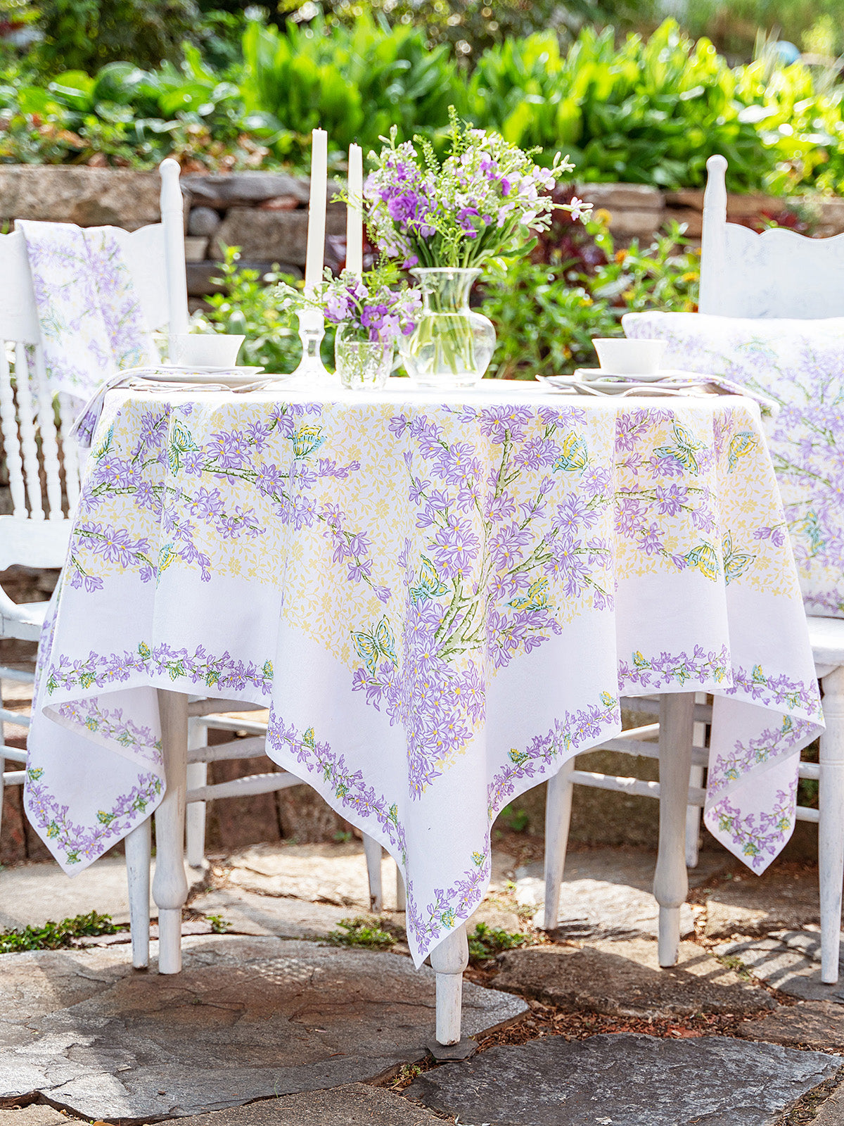 Tablecloth, April Cornell, Vintage Butterfly Garden RECTANGLE Tablecloth 60x90"